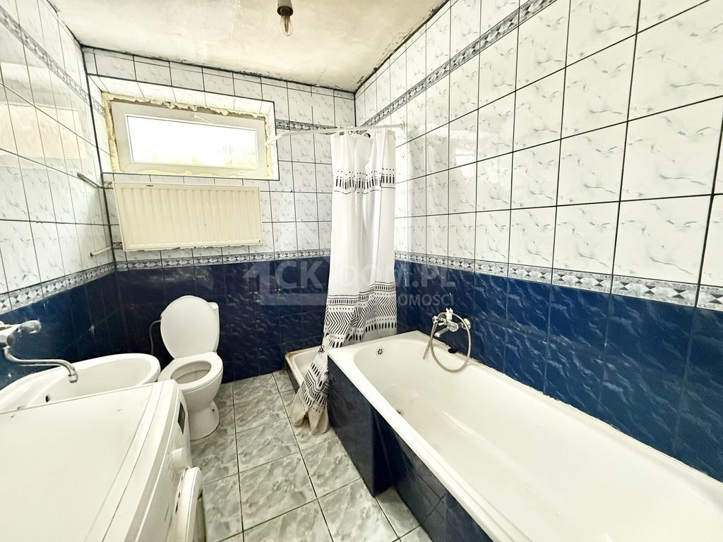 dom wolnostojący, 7 pokoi Lesica Bławatków. Zdjęcie 10