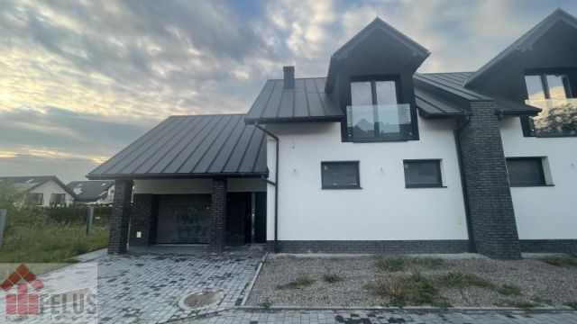 bliźniak, 4 pokoje Modlniczka. Zdjęcie 2