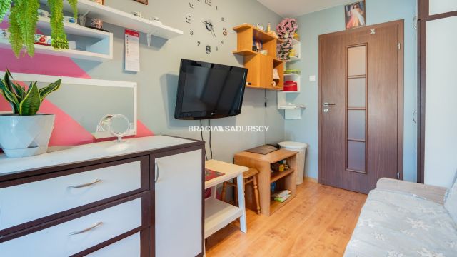 Mieszkanie 2-pokojowe Kraków Bieńczyce, os. Na Lotnisku. Zdjęcie 3