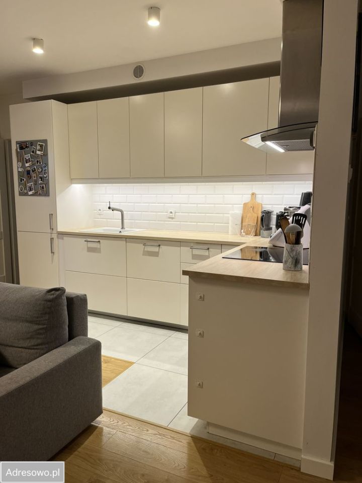 Mieszkanie 4-pokojowe Poznań Grunwald, ul. Jeleniogórska. Zdjęcie 3