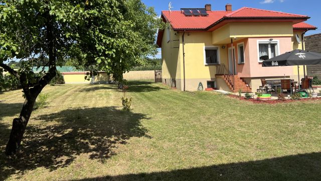 dom wolnostojący, 5 pokoi Słowików Słowików Szlachecki. Zdjęcie 1