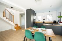 dom szeregowy, 4 pokoje Wierzchowie, os. Murownia