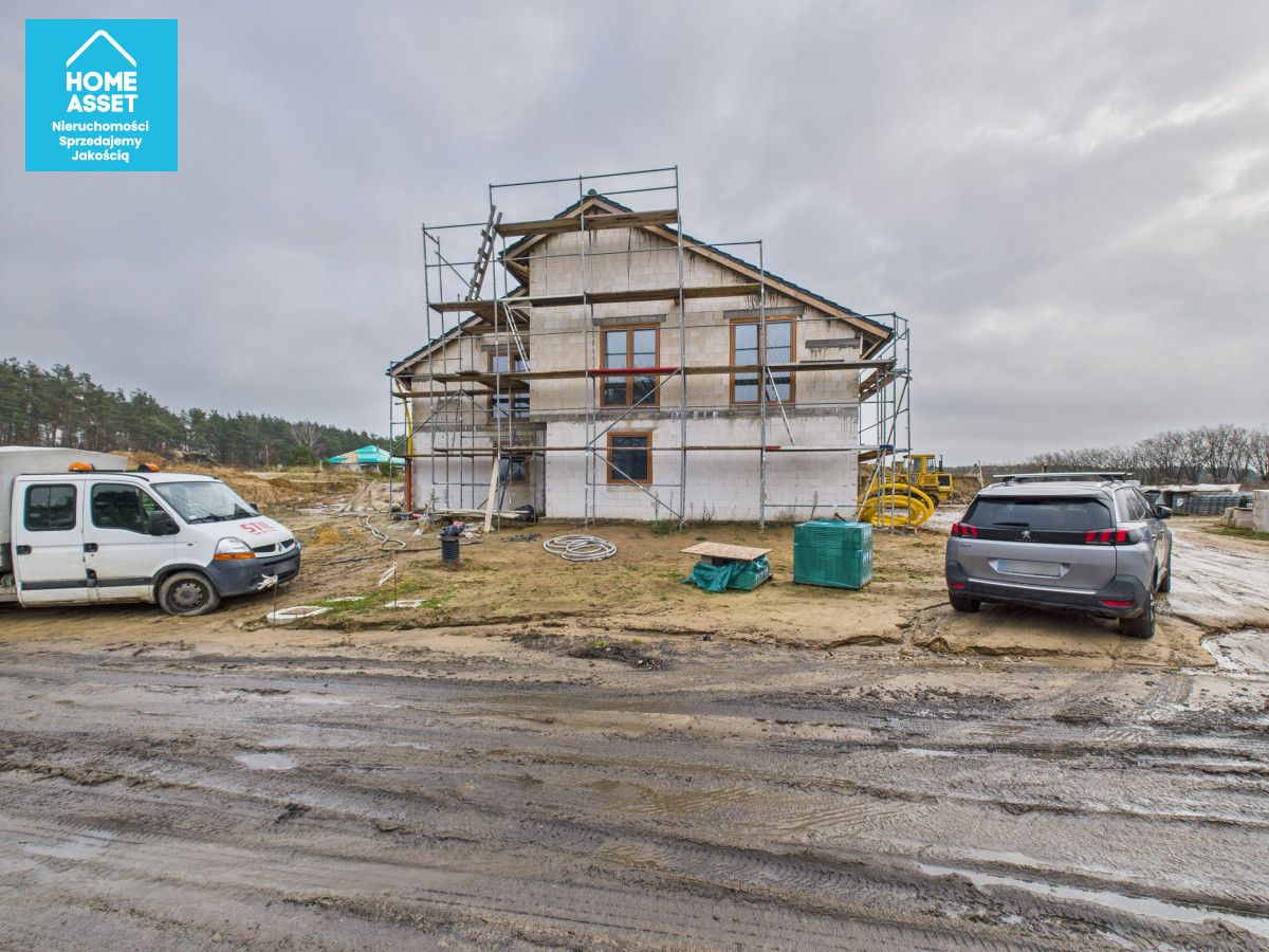 bliźniak, 4 pokoje Koleczkowo, ul. Obrońców Wybrzeża. Zdjęcie 2