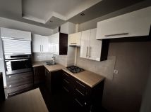 Mieszkanie 3-pokojowe Świebodzice Osiedle Piastowskie, ul. Królowej Elżbiety. Zdjęcie 3