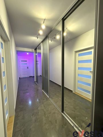 Mieszkanie 2-pokojowe Wrocław, ul. Rodzinna. Zdjęcie 4