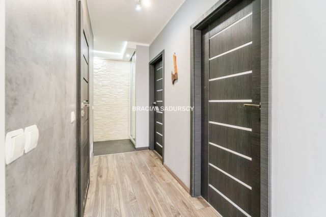 Mieszkanie 3-pokojowe Kraków Prądnik Biały, al. 29 Listopada. Zdjęcie 23