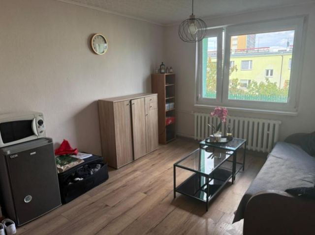 Mieszkanie 2-pokojowe Jelenia Góra Zabobrze, ul. Karola Szymanowskiego. Zdjęcie 1