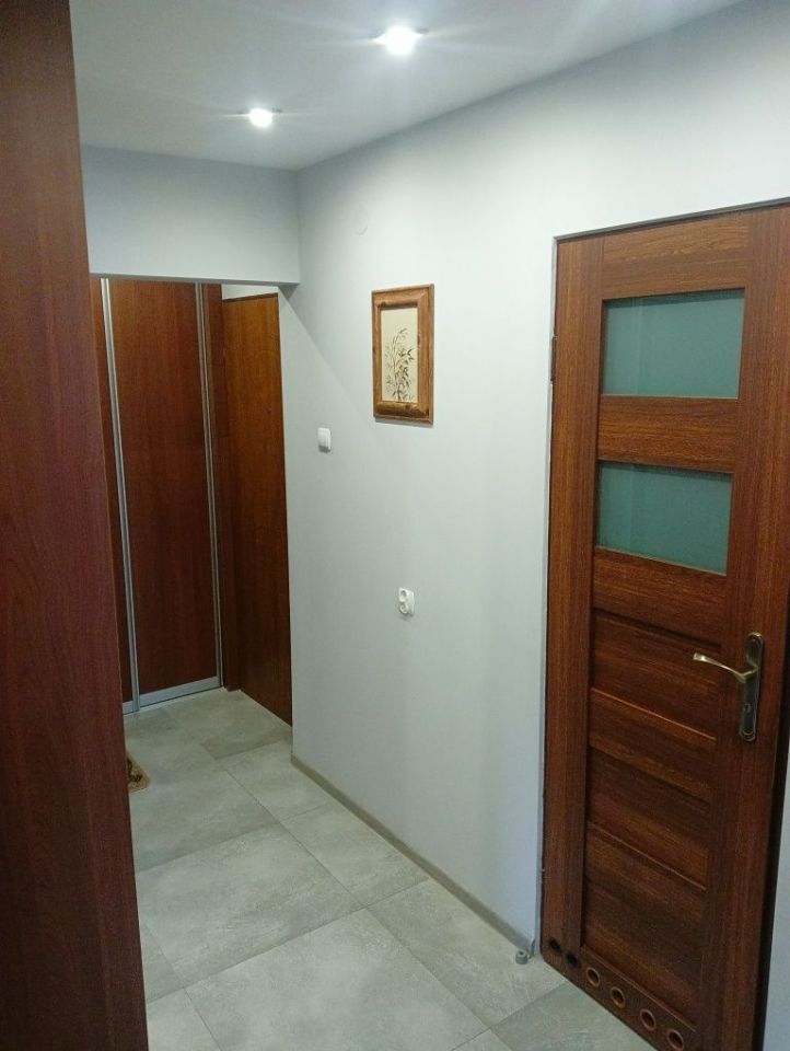 Mieszkanie 2-pokojowe Ożarów. Zdjęcie 2