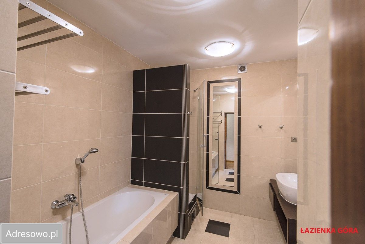 bliźniak, 6 pokoi Wrocław Krzyki, ul. ks. Piotra Wawrzyniaka. Zdjęcie 8