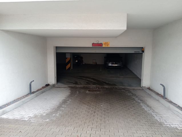 Garaż/miejsce parkingowe Kraków Bronowice, ul. Samuela Lindego. Zdjęcie 3