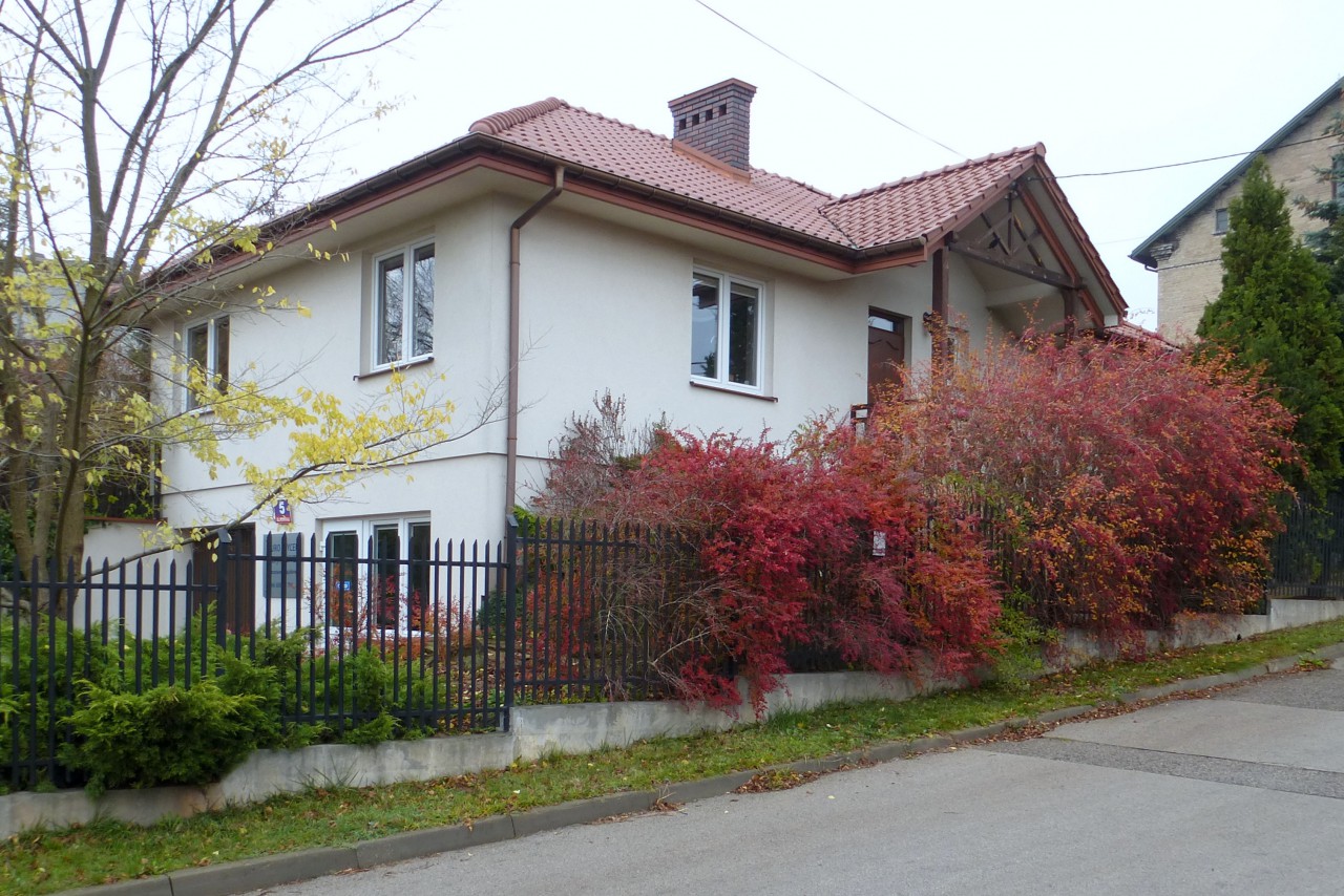 dom wolnostojący, 4 pokoje Starachowice Centrum, ul. dr Włodzimierza Cyrkowicza