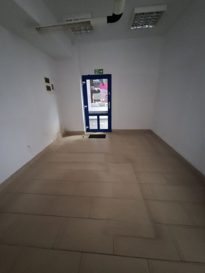 Lokal Jelcz-Laskowice Centrum. Zdjęcie 2
