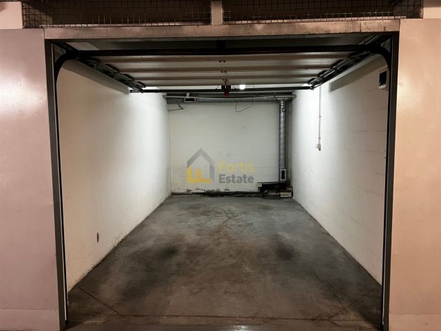 Garaż/miejsce parkingowe Kraków Prądnik Biały, ul. Kluczborska. Zdjęcie 1