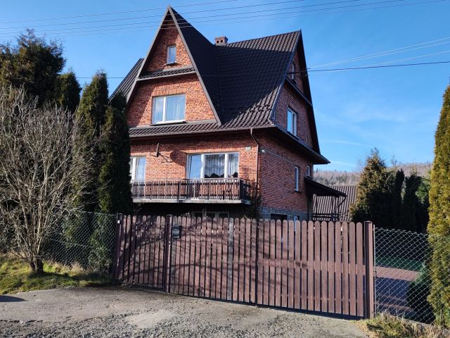 dom wolnostojący, 5 pokoi Świnna, ul. Wspólna. Zdjęcie 1