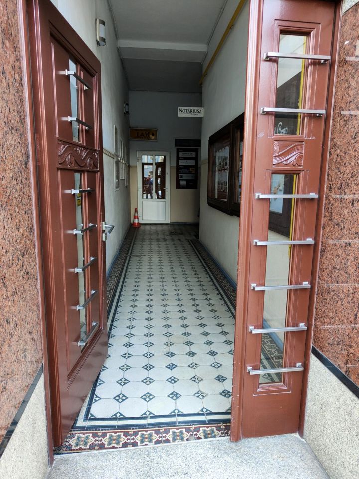 Biuro Dzierżoniów, rynek Rynek. Zdjęcie 4