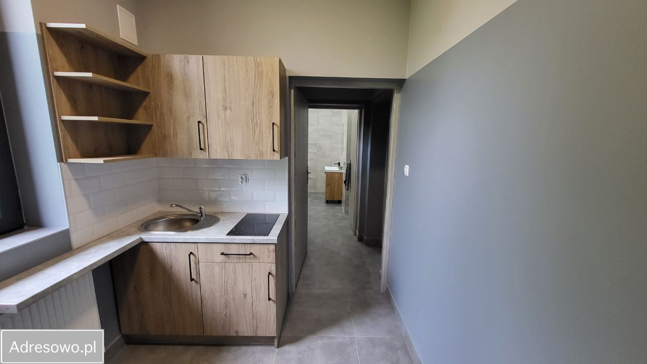 Lokal Radziechowy, ul. Główna. Zdjęcie 13