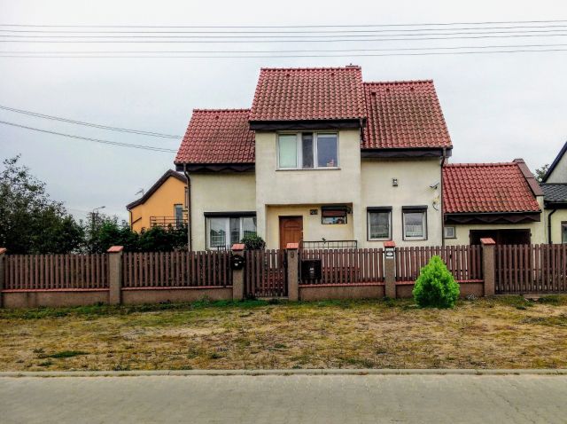 dom wolnostojący Występ, ul. Goździkowa. Zdjęcie 1