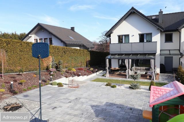 dom szeregowy, 5 pokoi Bielsko-Biała Aleksandrowice. Zdjęcie 1