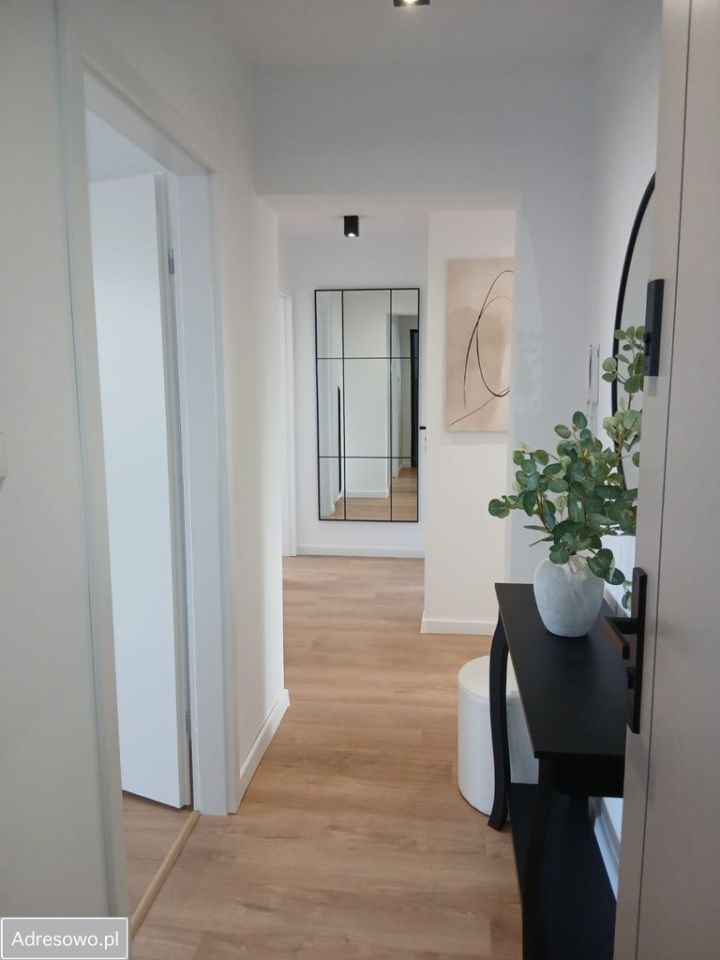Mieszkanie 4-pokojowe Świdnica, ul. Mieczysława Kozara Słobódzkiego. Zdjęcie 3
