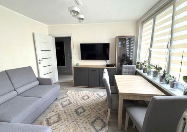 Mieszkanie 3-pokojowe Katowice Dąb, ul. Jabłoniowa. Zdjęcie 3