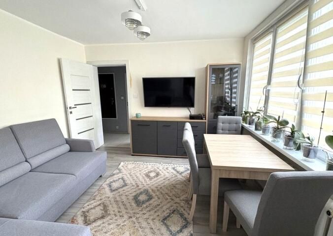 Mieszkanie 3-pokojowe Katowice Dąb, ul. Jabłoniowa. Zdjęcie 3