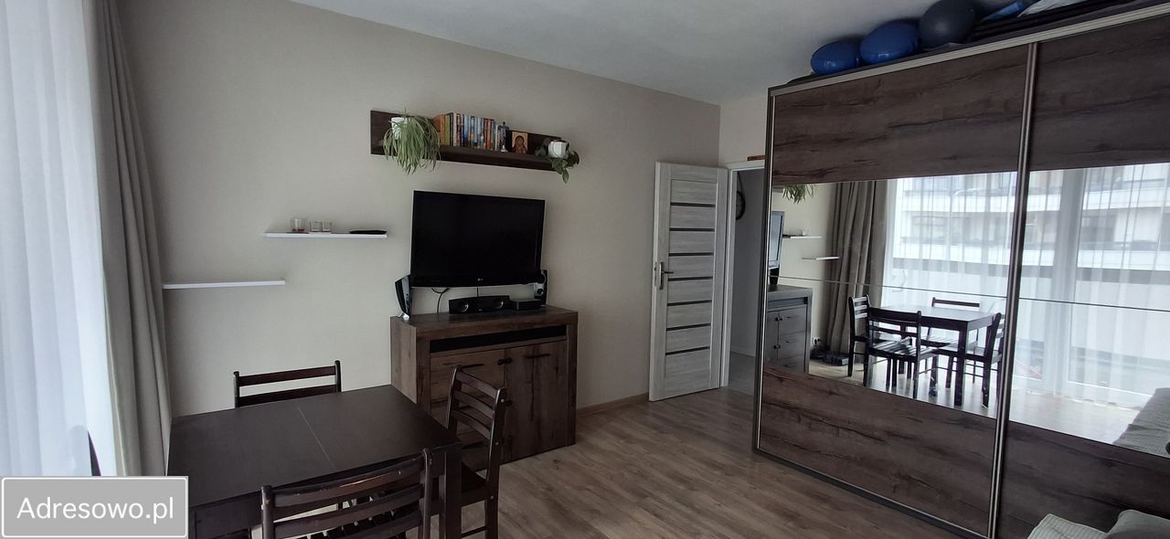 Mieszkanie 2-pokojowe Warszawa Ursus, ul. Tadeusza Hennela. Zdjęcie 13