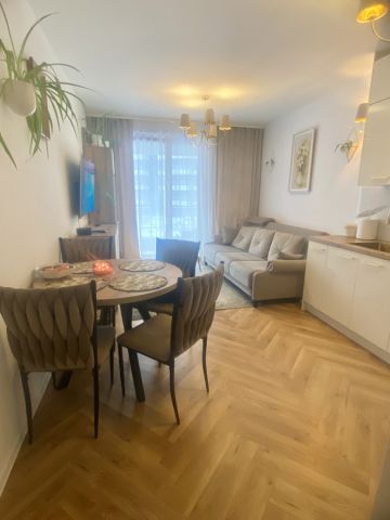 Mieszkanie 3-pokojowe Warszawa Włochy, ul. Wschodu Słońca. Zdjęcie 1