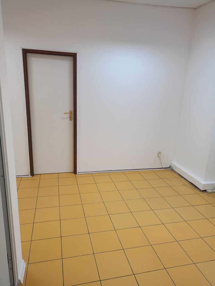 Lokal Rzeszów Śródmieście, ul. Adama Asnyka. Zdjęcie 11