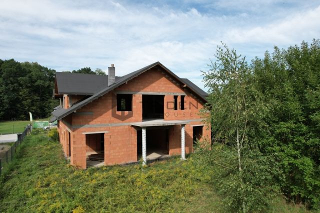 dom wolnostojący Łoś. Zdjęcie 1