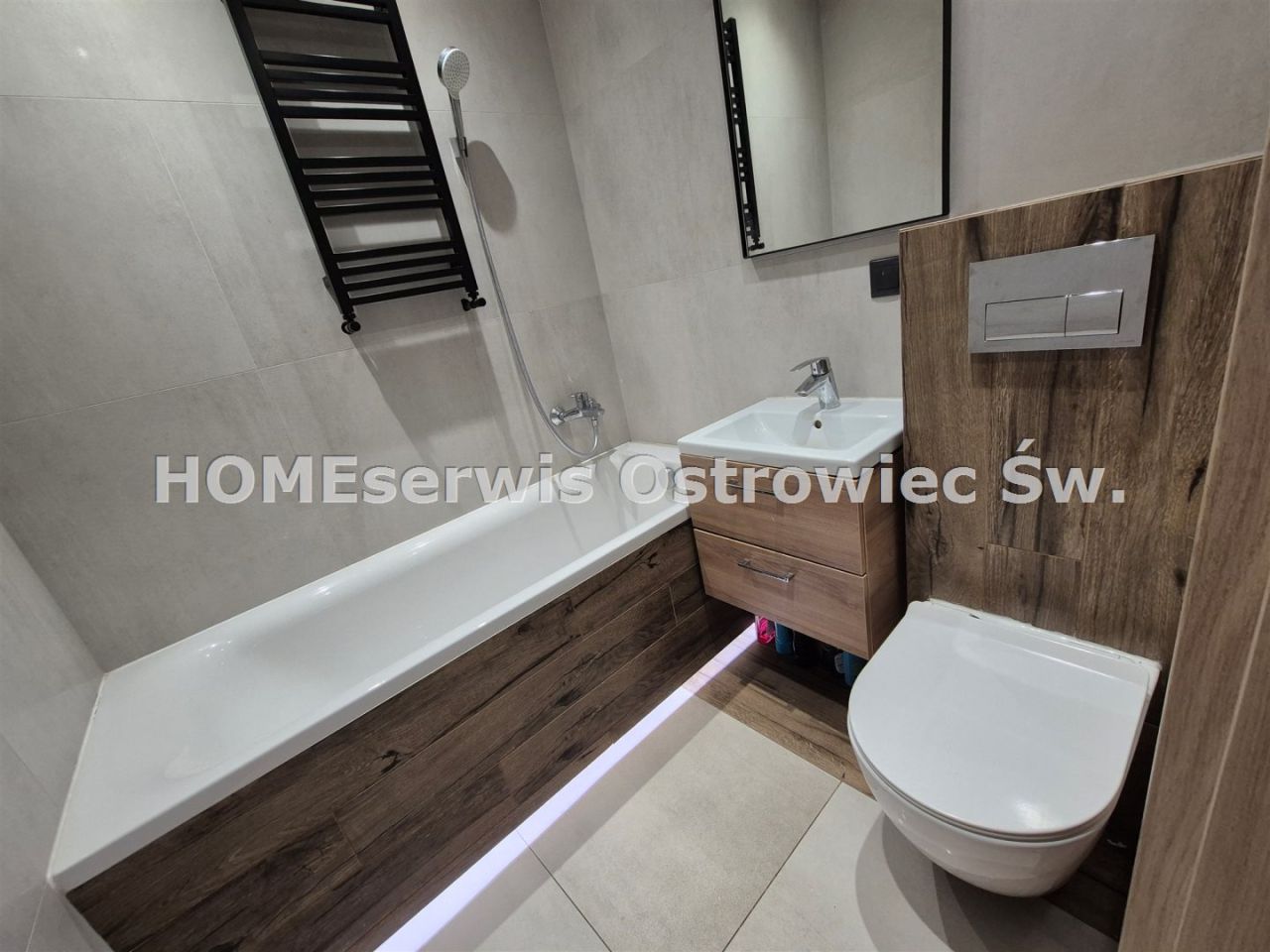Mieszkanie 2-pokojowe Ostrowiec Świętokrzyski. Zdjęcie 2