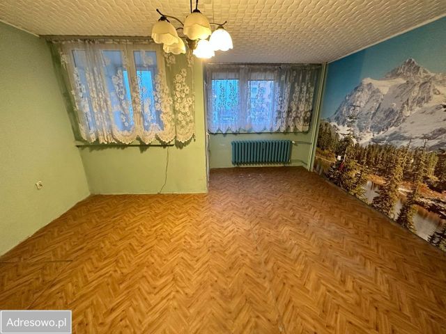 Mieszkanie 3-pokojowe Bolesławiec, ul. Konstantego Ildefonsa Gałczyńskiego. Zdjęcie 1