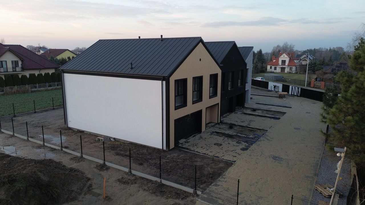 bliźniak, 5 pokoi Łady. Zdjęcie 3