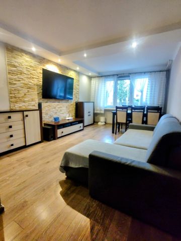 Mieszkanie 3-pokojowe Kalisz Centrum, ul. Nowy Świat. Zdjęcie 1