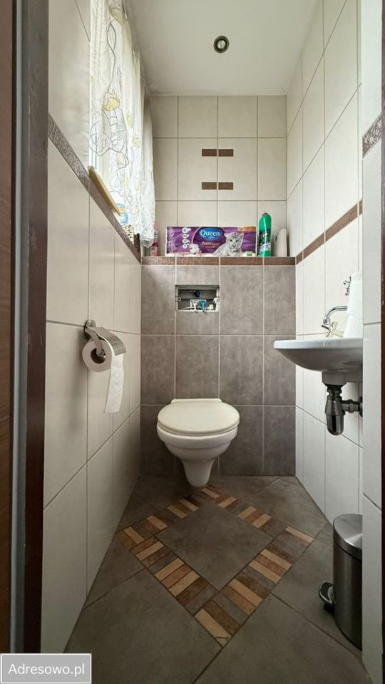 dom wolnostojący, 9 pokoi Dąbrowa Górnicza Tucznawa, ul. Ludwika Idzikowskiego. Zdjęcie 4