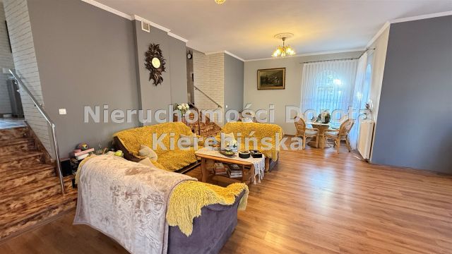 dom wolnostojący, 5 pokoi Tomaszów Mazowiecki Ludwików. Zdjęcie 2
