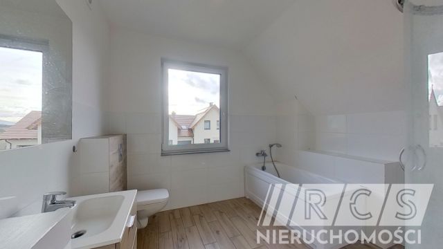 dom szeregowy, 5 pokoi Tyniec Mały. Zdjęcie 14