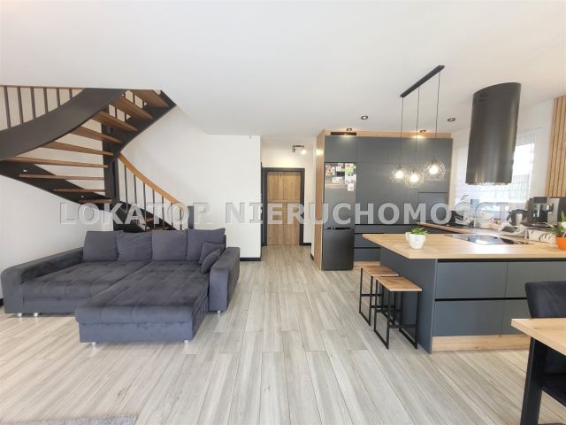 bliźniak, 5 pokoi Piła. Zdjęcie 9