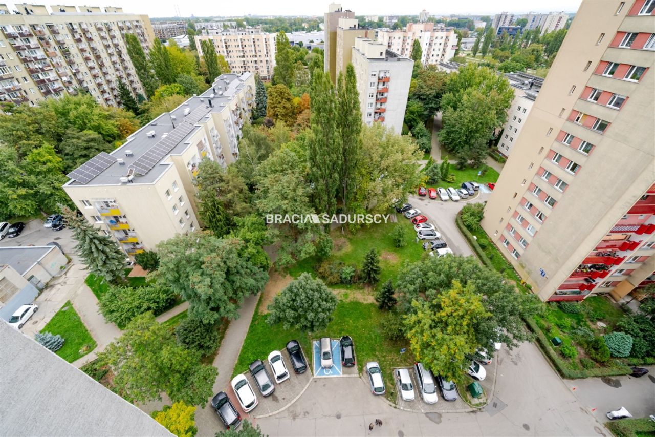 Mieszkanie 2-pokojowe Kraków Czyżyny, os. 2 Pułku Lotniczego. Zdjęcie 19