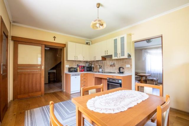 dom wolnostojący, 5 pokoi Ludźmierz, ul. Kazimierza Przerwy-Tetmajera. Zdjęcie 6