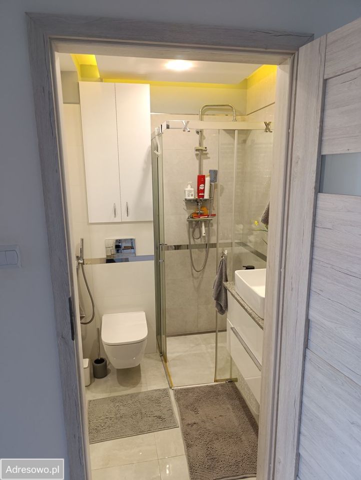 Mieszkanie 3-pokojowe Guzów. Zdjęcie 17