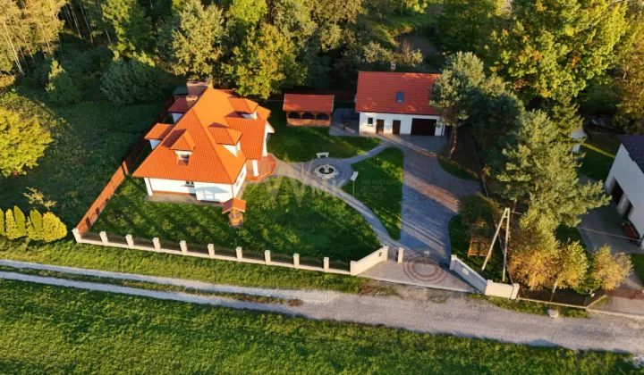 dworek, 8 pokoi Laskówka Chorąska