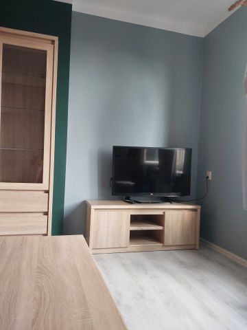 Mieszkanie 1-pokojowe Kraków Nowa Huta, pl. Centralny im. Ronalda Reagana. Zdjęcie 1