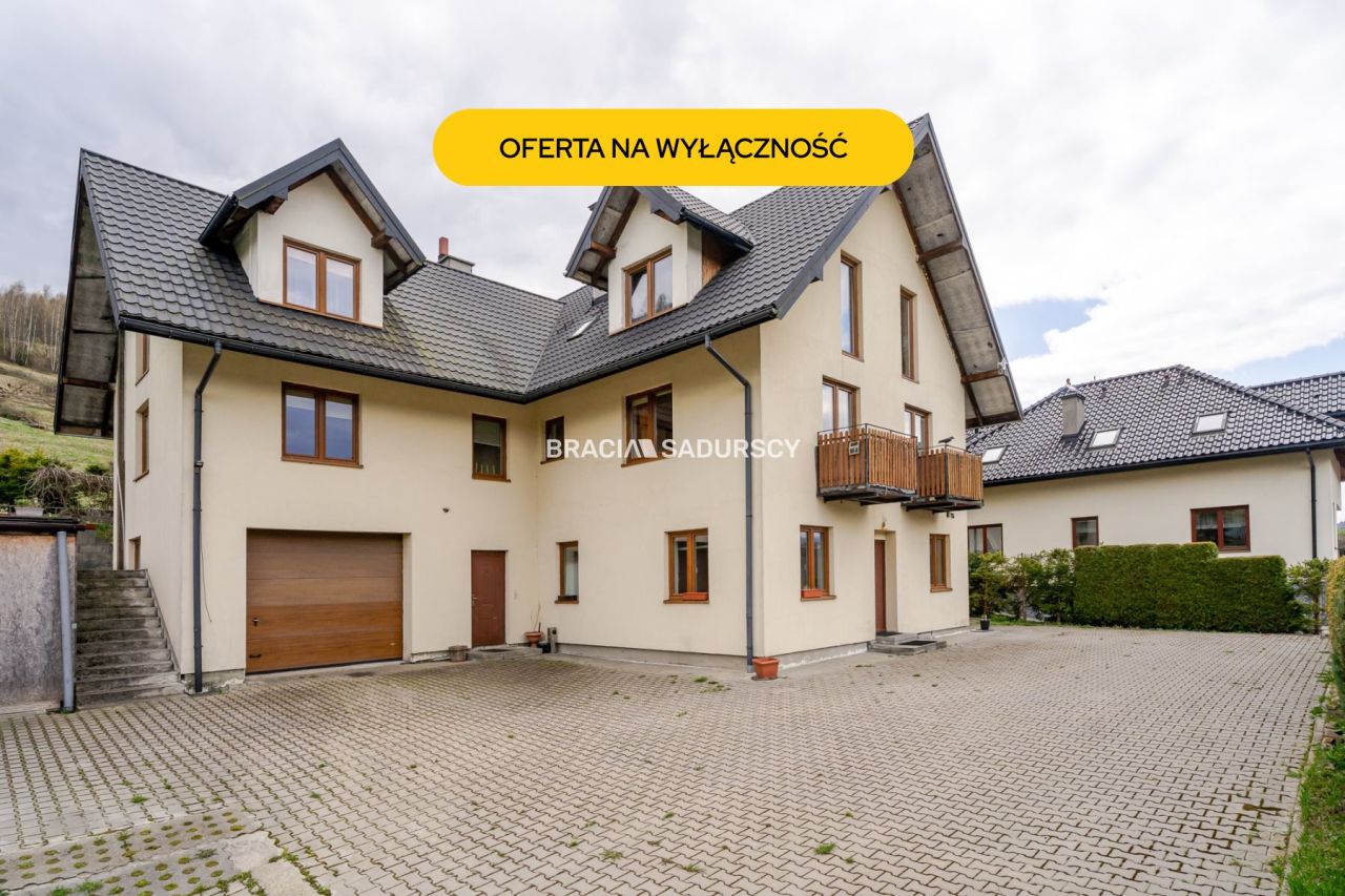 budynek wielorodzinny, 14 pokoi Powroźnik, ul. Cicha. Zdjęcie 1