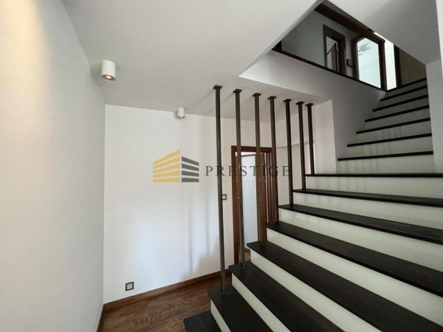 dom szeregowy, 7 pokoi Warszawa Mokotów, ul. Macedońska. Zdjęcie 6