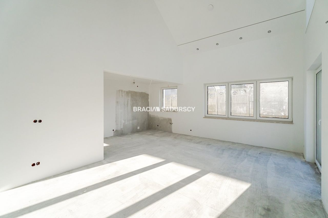 dom wolnostojący, 5 pokoi Bębło. Zdjęcie 30