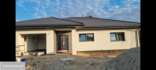 dom wolnostojący, 4 pokoje Skuły, ul. Polnych Maków. Zdjęcie 1