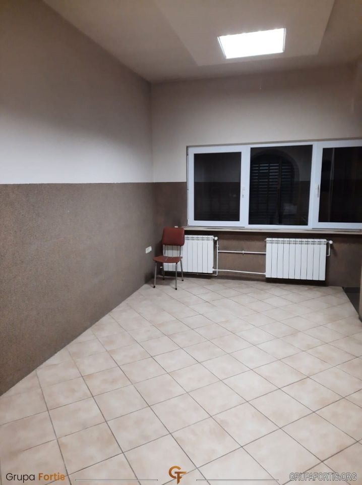 Lokal Kazimierza Wielka, ul. Partyzantów. Zdjęcie 6