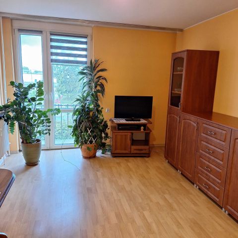 Mieszkanie 3-pokojowe Jędrzejów, ul. Romana Dmowskiego. Zdjęcie 1