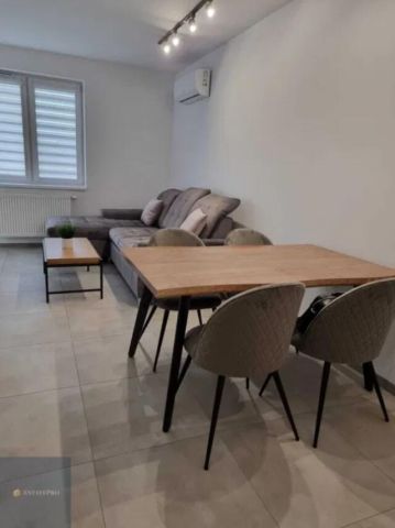 Mieszkanie 3-pokojowe Gliwice, ul. Karola Dickensa. Zdjęcie 2