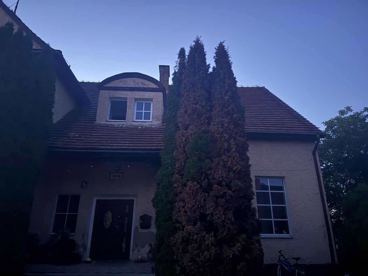 dom wolnostojący, 15 pokoi Przybiernów, ul. Bolesława Chrobrego. Zdjęcie 3